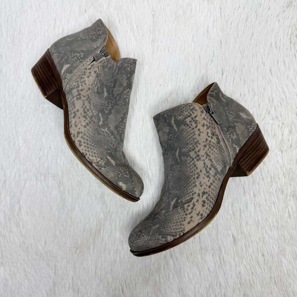 LUCKY BRAND / Bekleen tan gray snakeskin printed suede leather ankle boots / 8.5